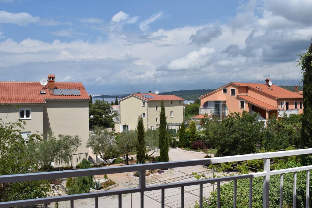 Apartments Green Oasis Malinska Luaran gambar