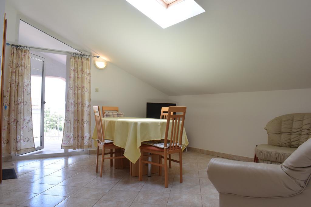 Apartments Green Oasis Malinska Luaran gambar