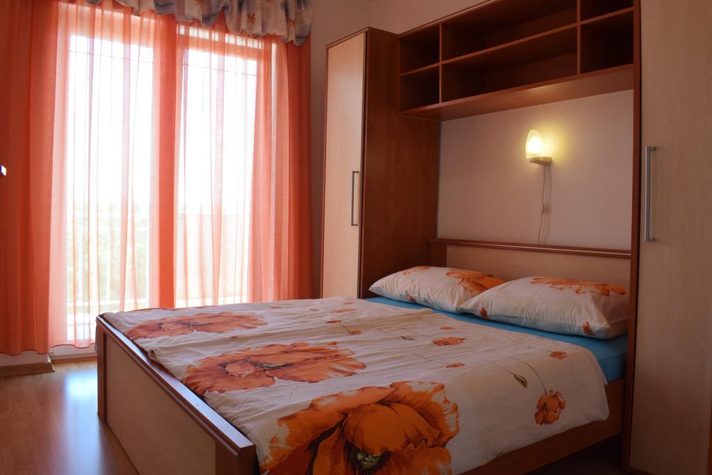 Apartments Green Oasis Malinska Luaran gambar