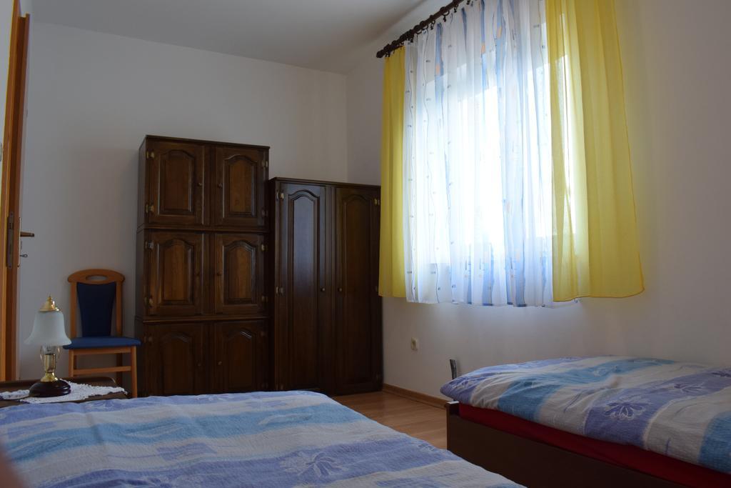 Apartments Green Oasis Malinska Luaran gambar