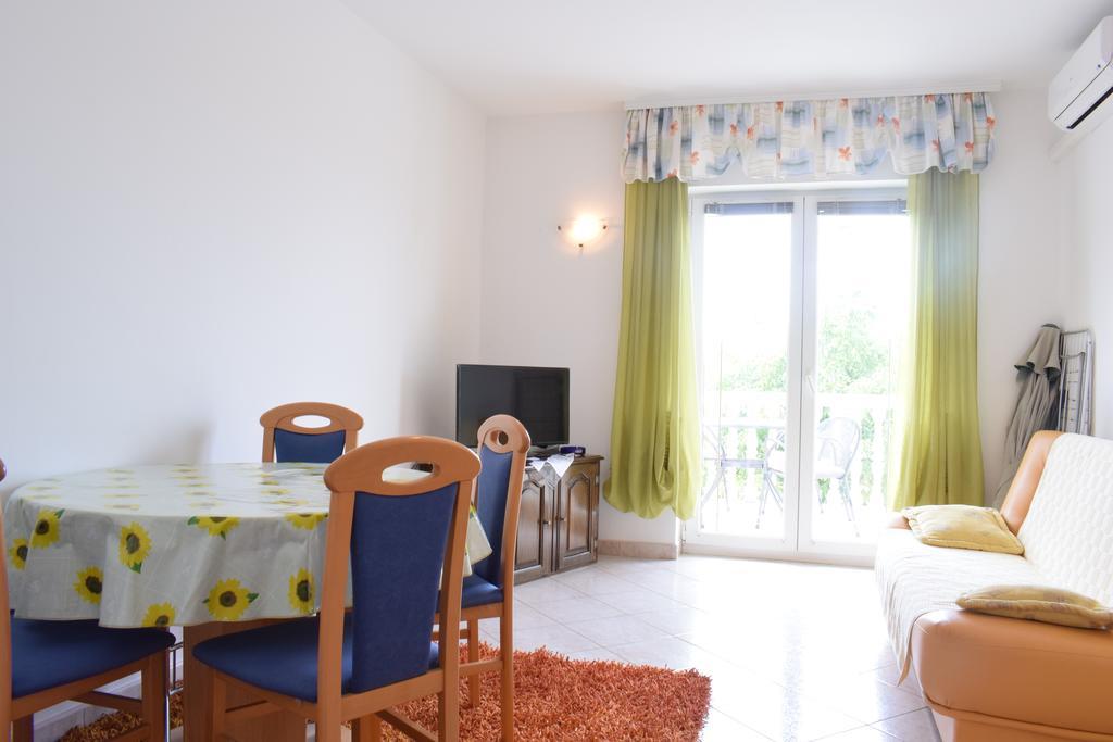 Apartments Green Oasis Malinska Luaran gambar